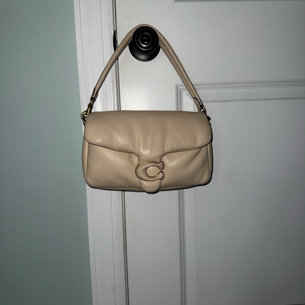 Coach Tabby 8 Cream Shoulder Bag